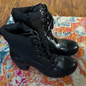 Lace up black boots 9